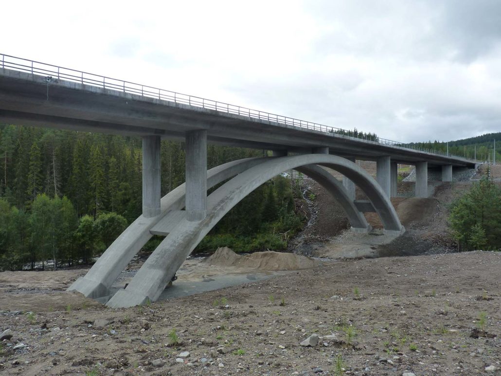 Projects - Saggrenda bru - view of concrete arch bridge