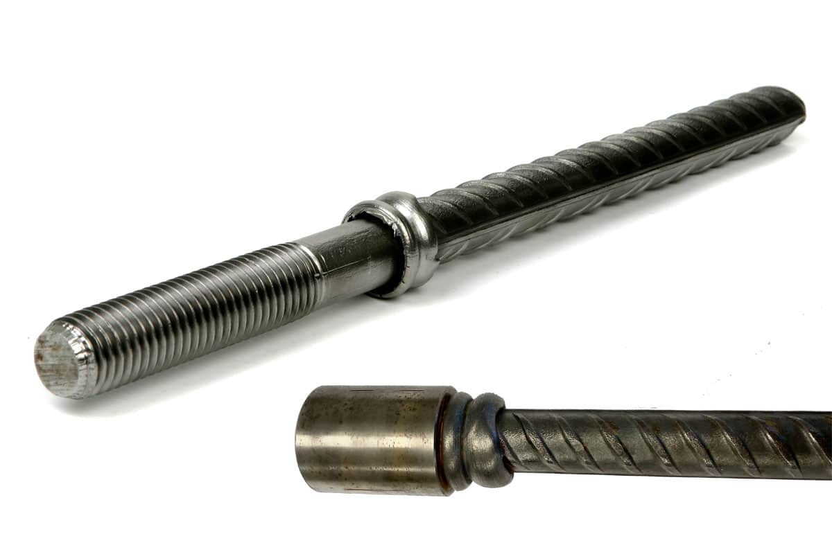 2 products of HRC700 series - HRC710 threaded bolt and HRC720 sleeve