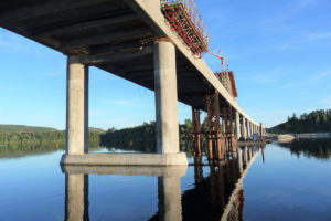 hrc-projects- Minnevika railway bridge - view of bridge from underneath during construction