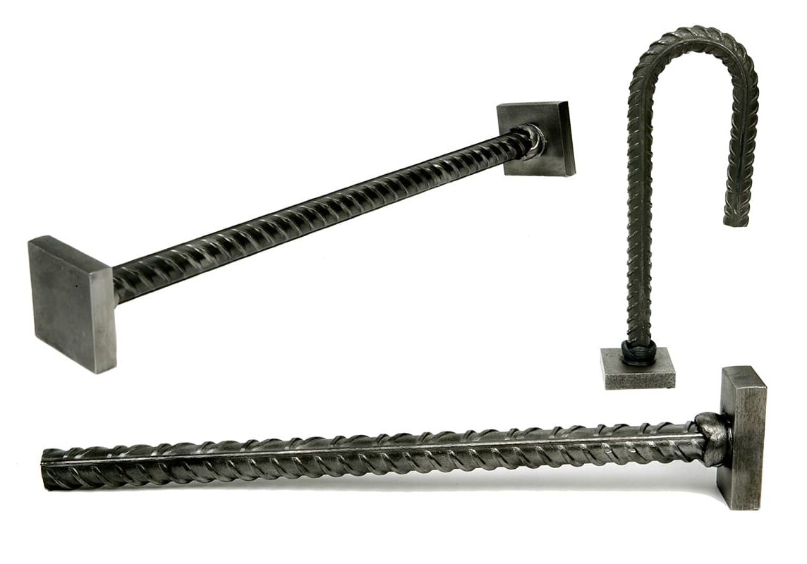 picture of three HRC100 T-headed bars